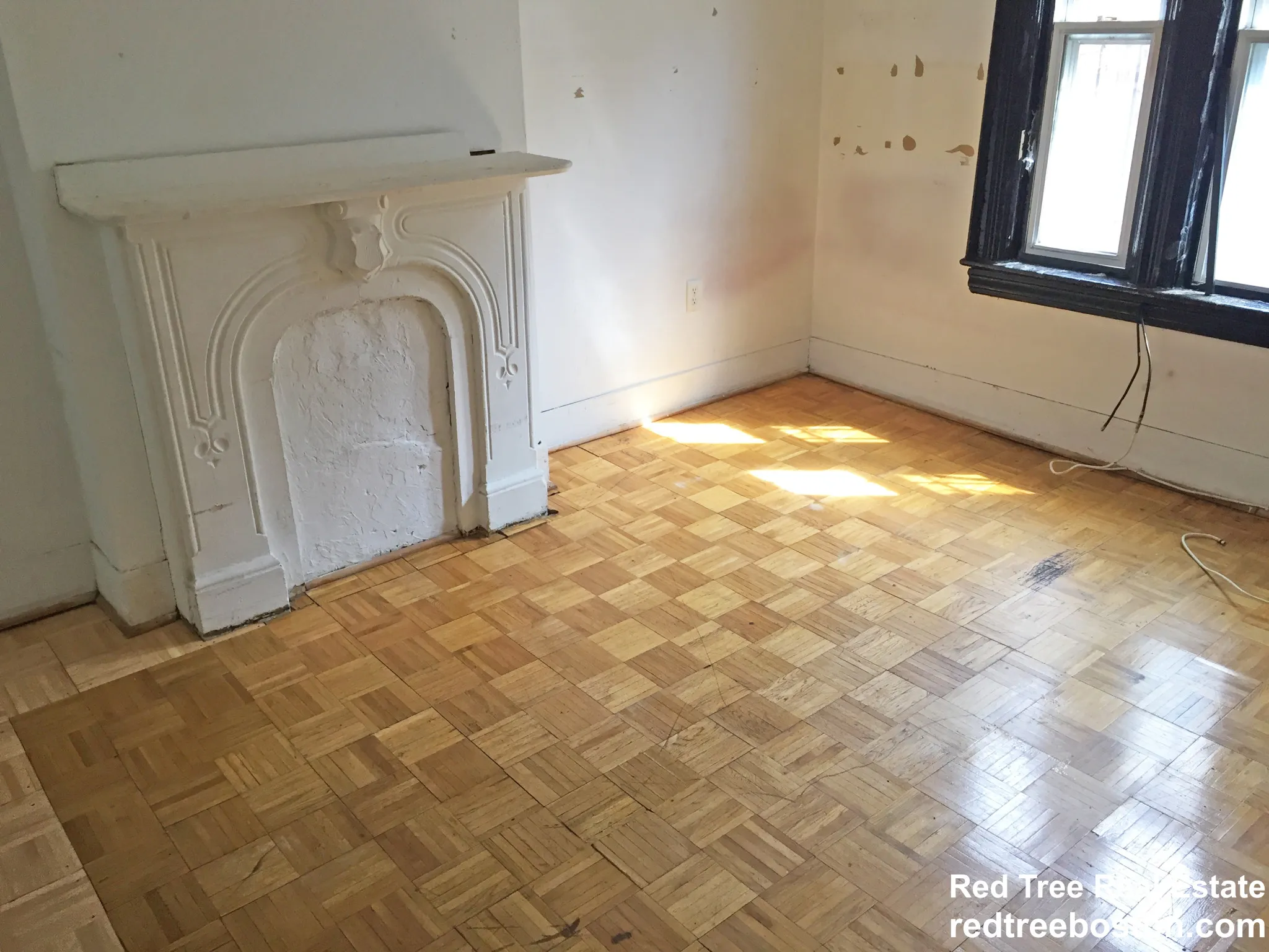3 bed, 2 bath apartment for rent at 6 Sewall St Unit 1, Mission Hill — photo 2 of 6