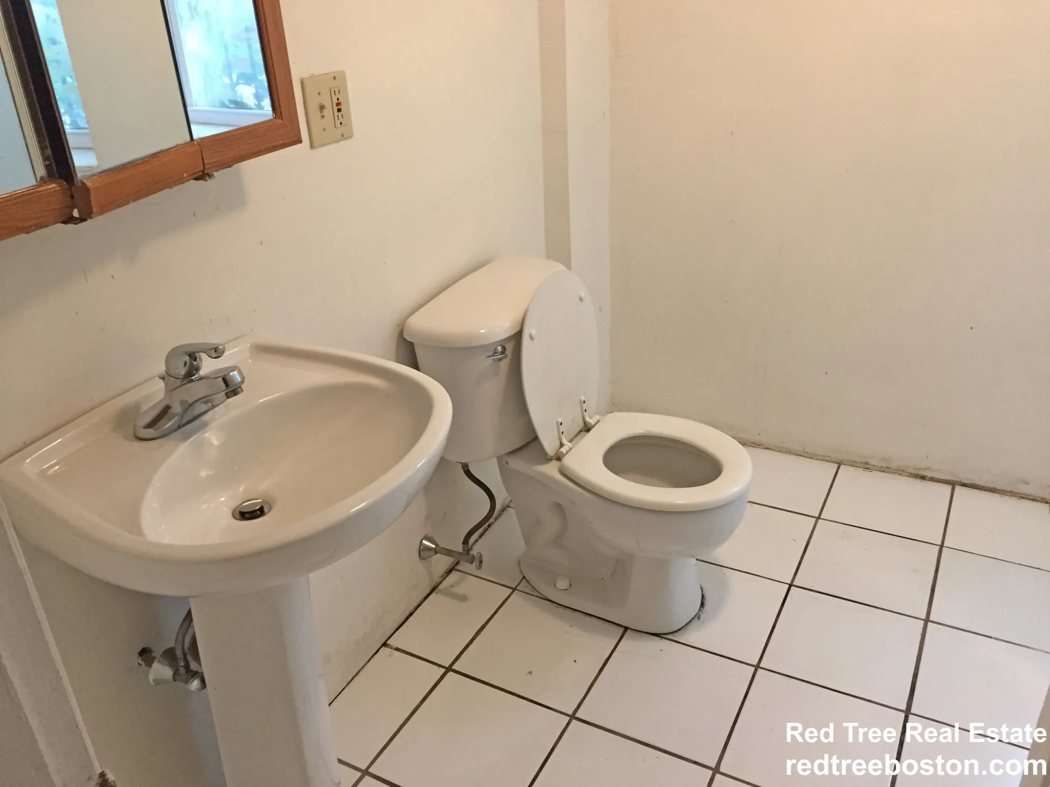 3 bed, 2 bath apartment for rent at 6 Sewall St Unit 1, Mission Hill — photo 6 of 6
