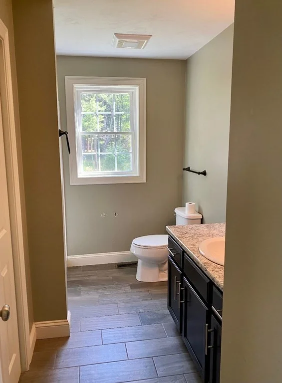3 bed, 2 bath apartment for rent at 6 Shamrock Ln, Lakeville — photo 11 of 20