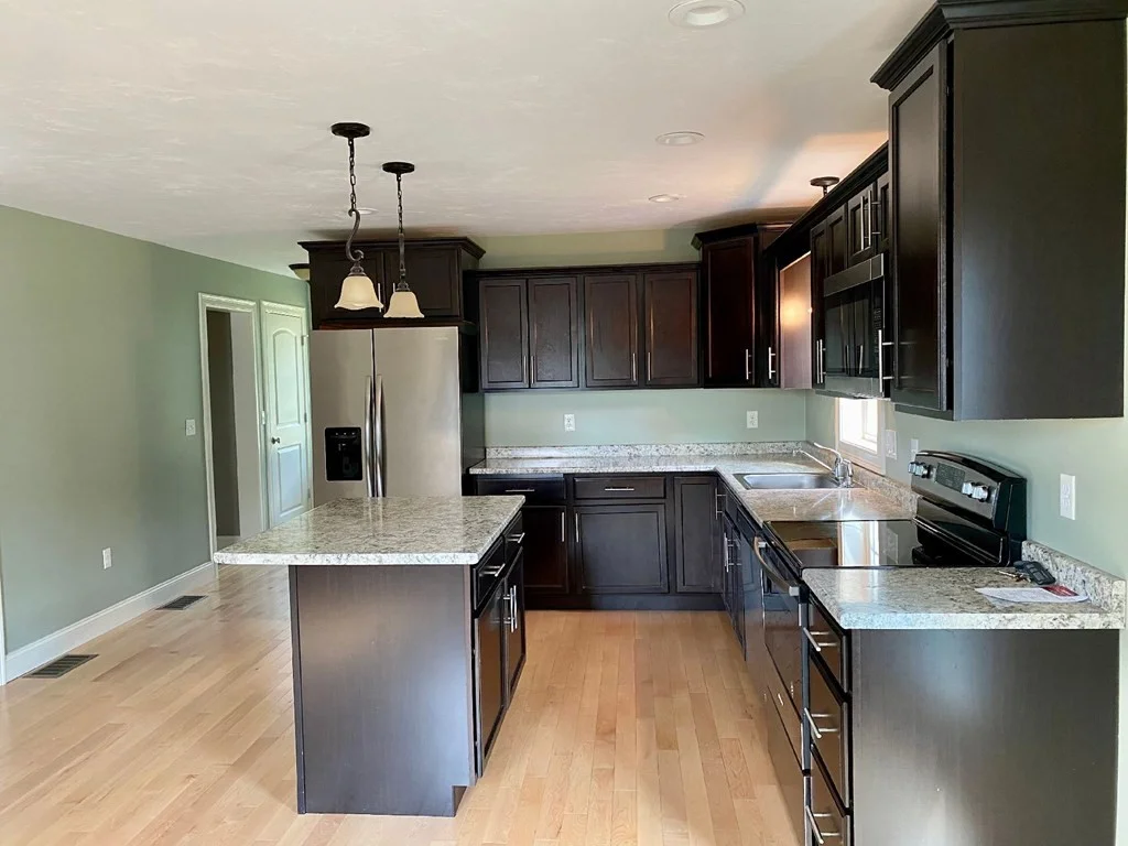 3 bed, 2 bath apartment for rent at 6 Shamrock Ln, Lakeville — photo 18 of 20