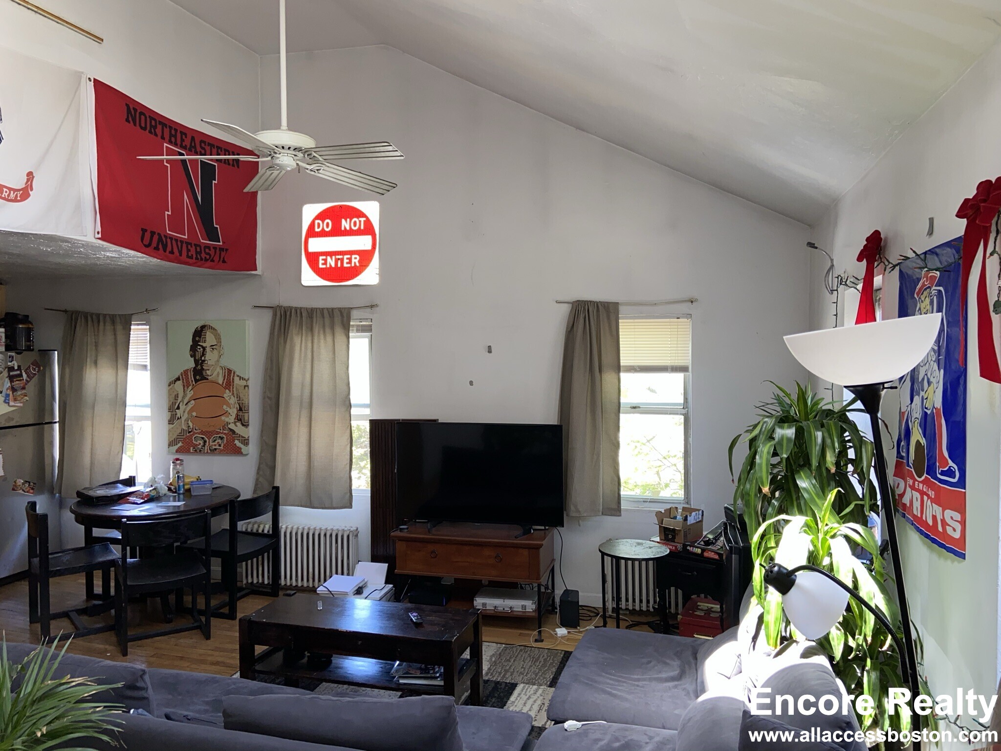 4 bed, 1 bath apartment for rent at 6 Shepard St Unit 1, Brighton — photo 6 of 11