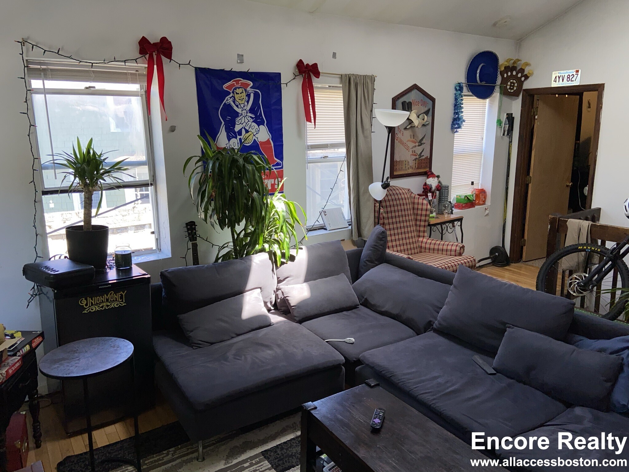 4 bed, 1 bath apartment for rent at 6 Shepard St Unit 1, Brighton — photo 3 of 11