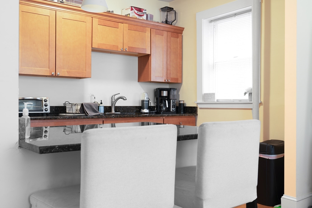 1 bed, 1 bath apartment for rent at 6 Sherborn Ct Unit 8, Medford — photo 5 of 10