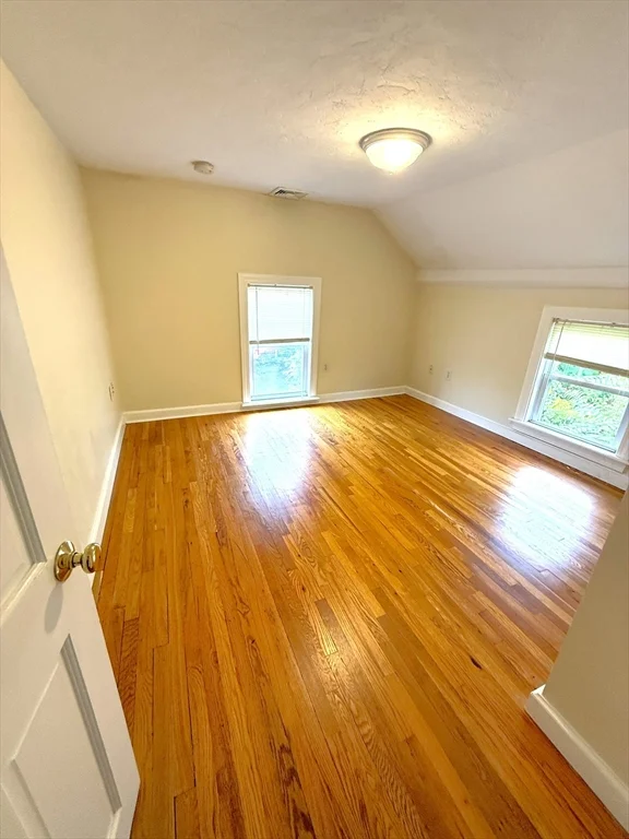 2 bed, 1 bath apartment for rent at 6 Skillings Unit 1, Winchester — photo 3 of 8