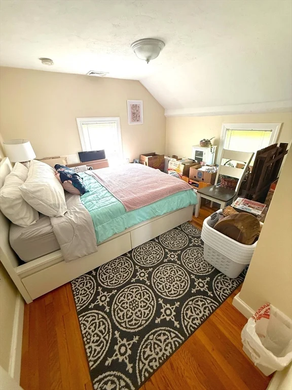 2 bed, 1 bath apartment for rent at 6 Skillings Unit 2, Winchester — photo 5 of 8