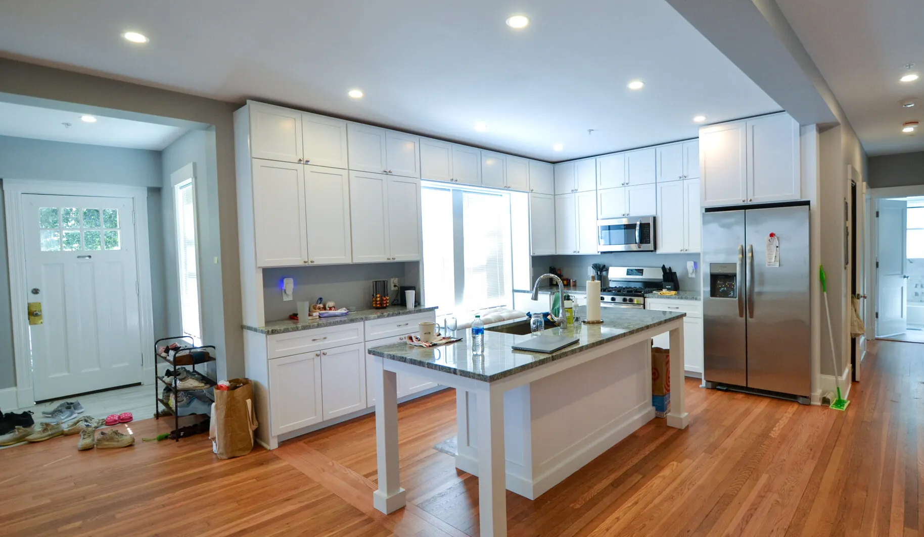 4 bed, 2 bath apartment for rent at 6 South St Unit 2, Brighton