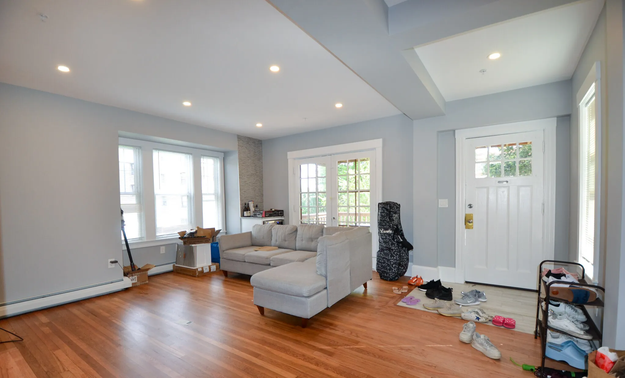 4 bed, 2 bath apartment for rent at 6 South St Unit 2, Brighton — photo 4 of 14