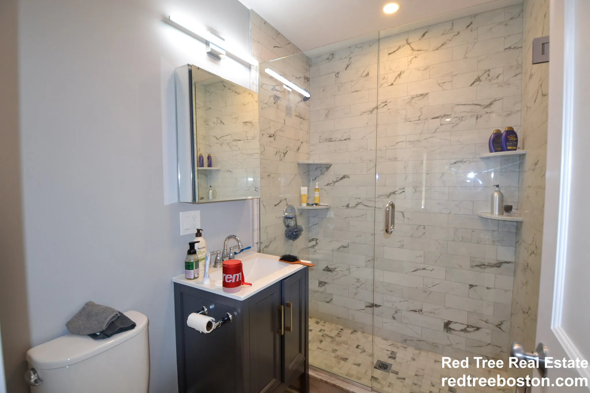 4 bed, 2 bath apartment for rent at 6 South St Unit 2, Brighton — photo 7 of 9