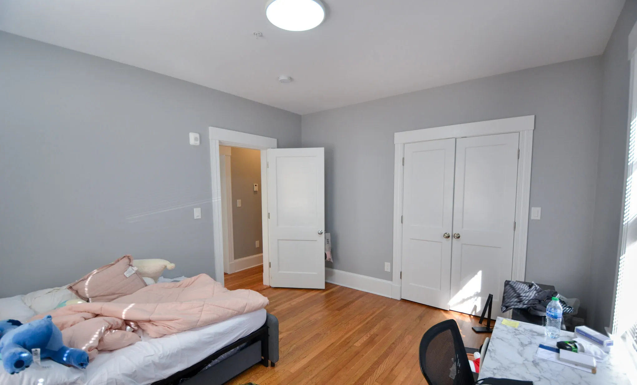4 bed, 2 bath apartment for rent at 6 South St Unit 2, Brighton — photo 13 of 14
