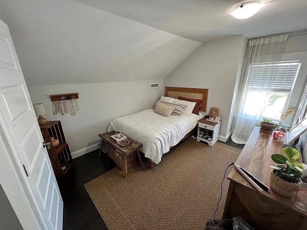 4 bed, 3 bath apartment for rent at 6 Souther Rd Unit 1, Dorchester — photo 4 of 16
