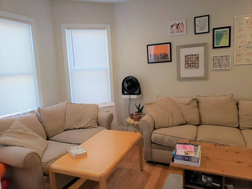 3 bed, 1 bath apartment for rent at 6 Speridakis Ter Unit 6, Cambridgeport — photo 4 of 14