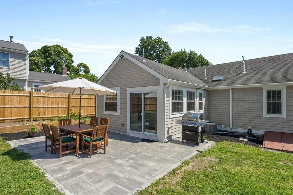 2 bed, 2 bath apartment for rent at 6 Stenbeck Pl, Scituate Harbor — photo 15 of 19