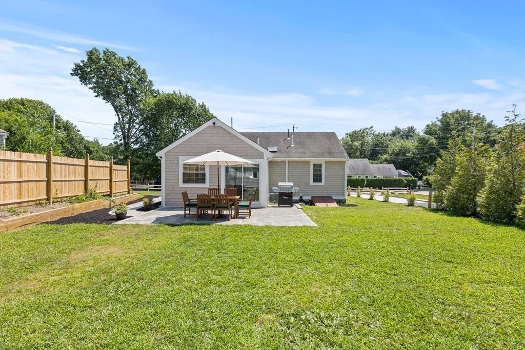 2 bed, 2 bath apartment for rent at 6 Stenbeck Pl, Scituate Harbor — photo 16 of 19
