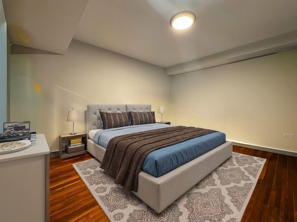 5 bed, 2 bath apartment for rent at 6 Stephen St Unit 2, Lynn — photo 5 of 12
