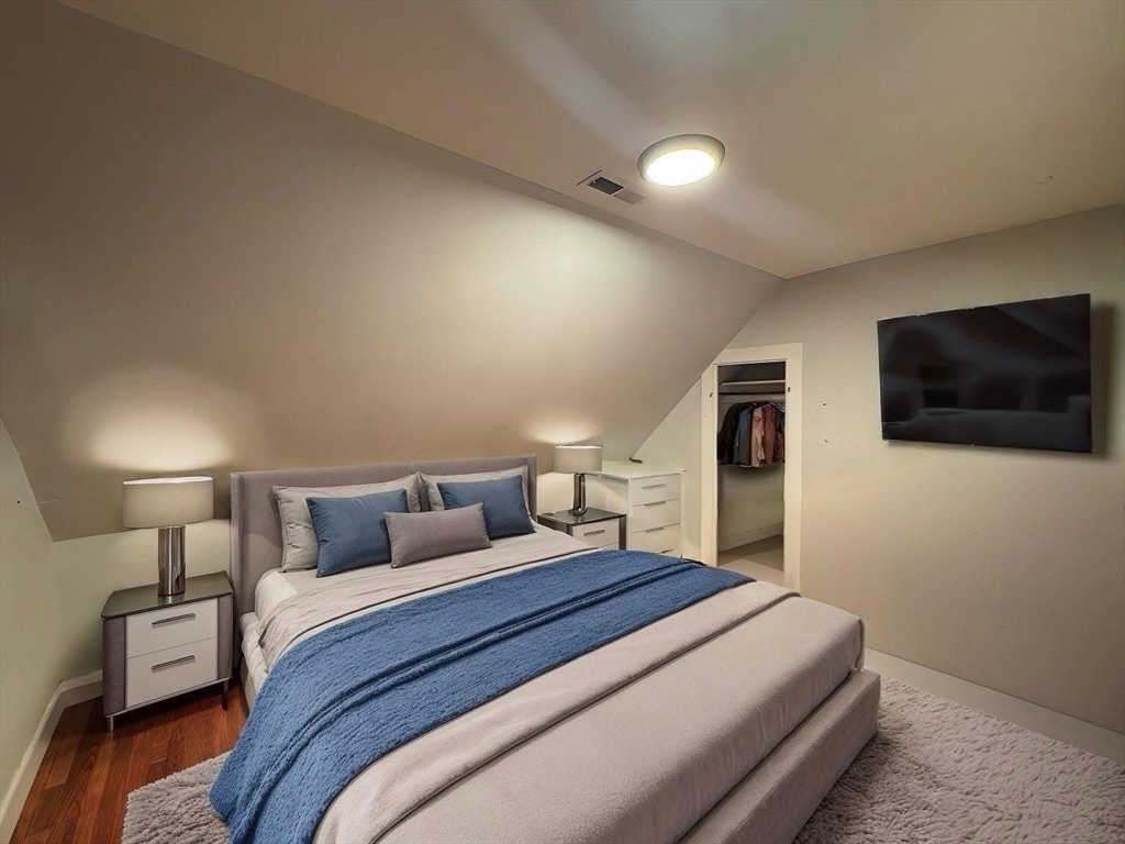 5 bed, 2 bath apartment for rent at 6 Stephen St Unit 2, Lynn — photo 8 of 12