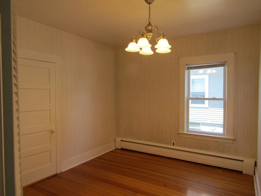 3 bed, 1 bath apartment for rent at 6 Stoughton Ave Unit 1, Webster — photo 12 of 16