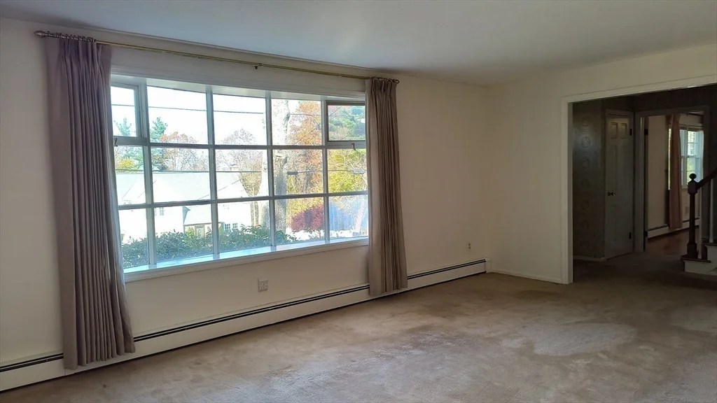 3 bed, 2 bath apartment for rent at 6 Streeter Rd, Paxton — photo 10 of 25