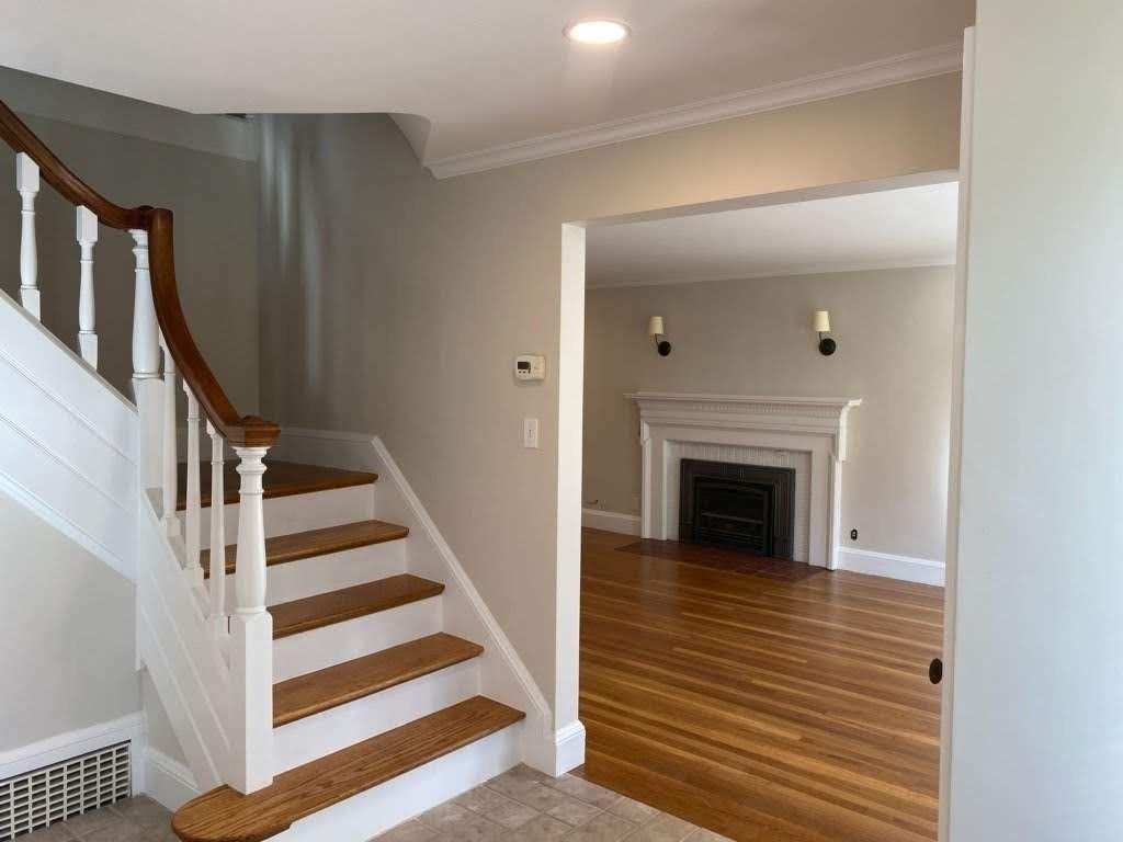 4 bed, 3 bath apartment for rent at 6 Surrey Rd, Newtonville — photo 3 of 38