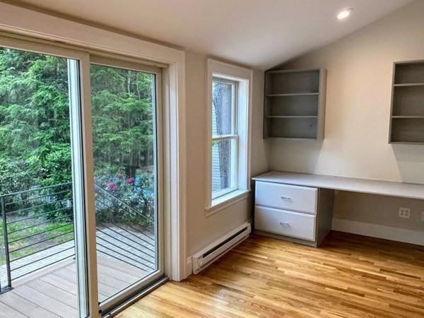 4 bed, 3 bath apartment for rent at 6 Surrey Rd, Newtonville — photo 8 of 38