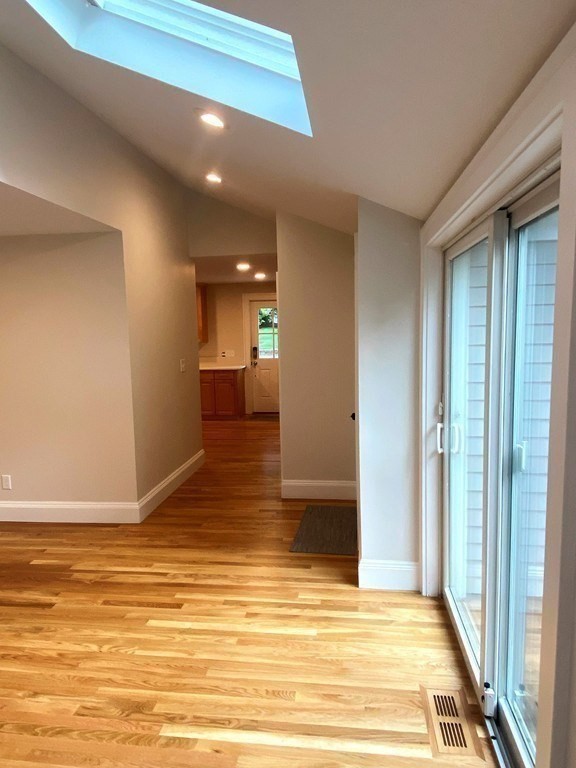4 bed, 3 bath apartment for rent at 6 Surrey Rd, Newtonville — photo 9 of 38
