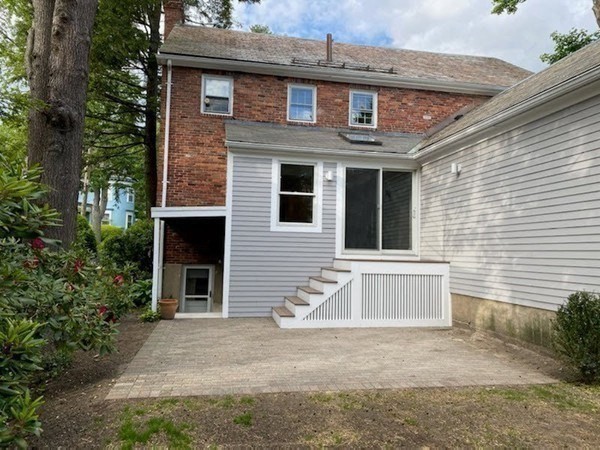 4 bed, 3 bath apartment for rent at 6 Surrey Rd, Newtonville — photo 19 of 38