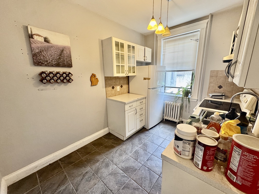2 bed, 1 bath apartment for rent at 6 Sutherland Rd Unit 3, Brighton — photo 4 of 16