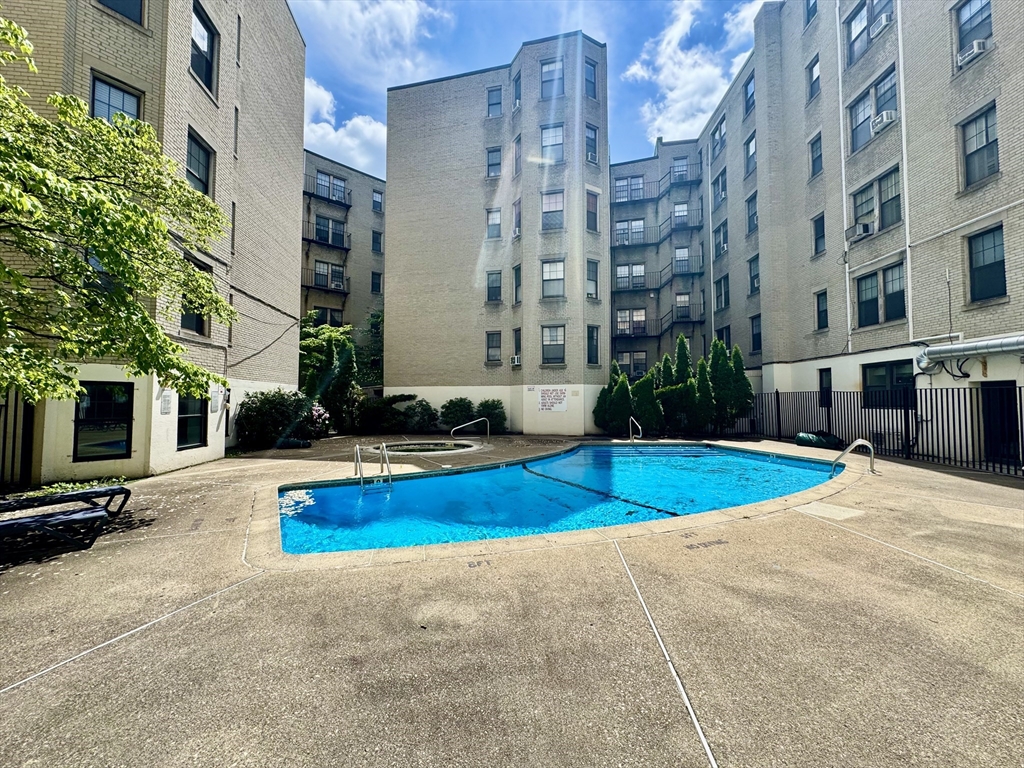2 bed, 1 bath apartment for rent at 6 Sutherland Rd Unit 3, Brighton — photo 12 of 16