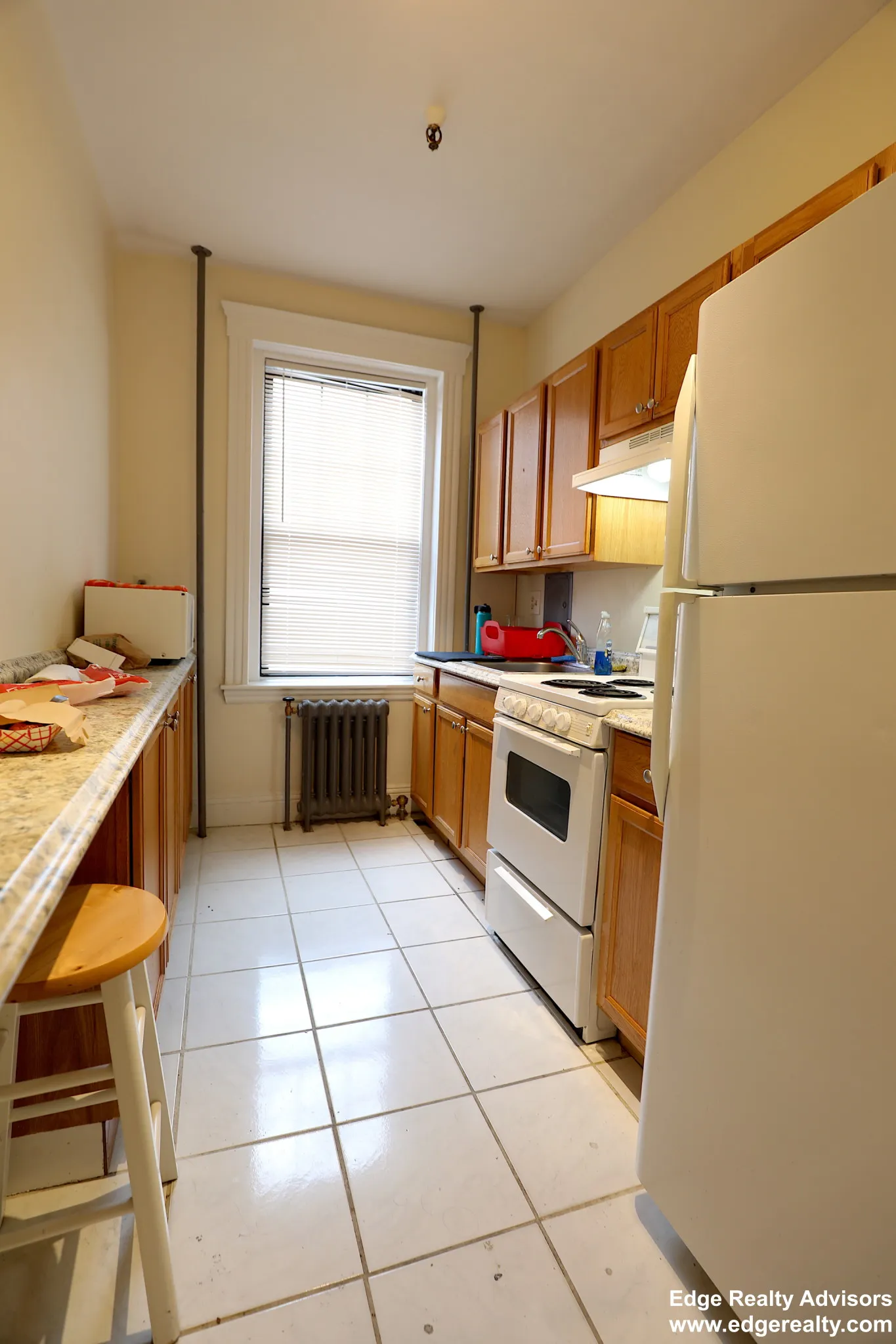 3 bed, 1 bath apartment for rent at 6 Sutherland Rd Unit 31, Brighton — photo 4 of 9