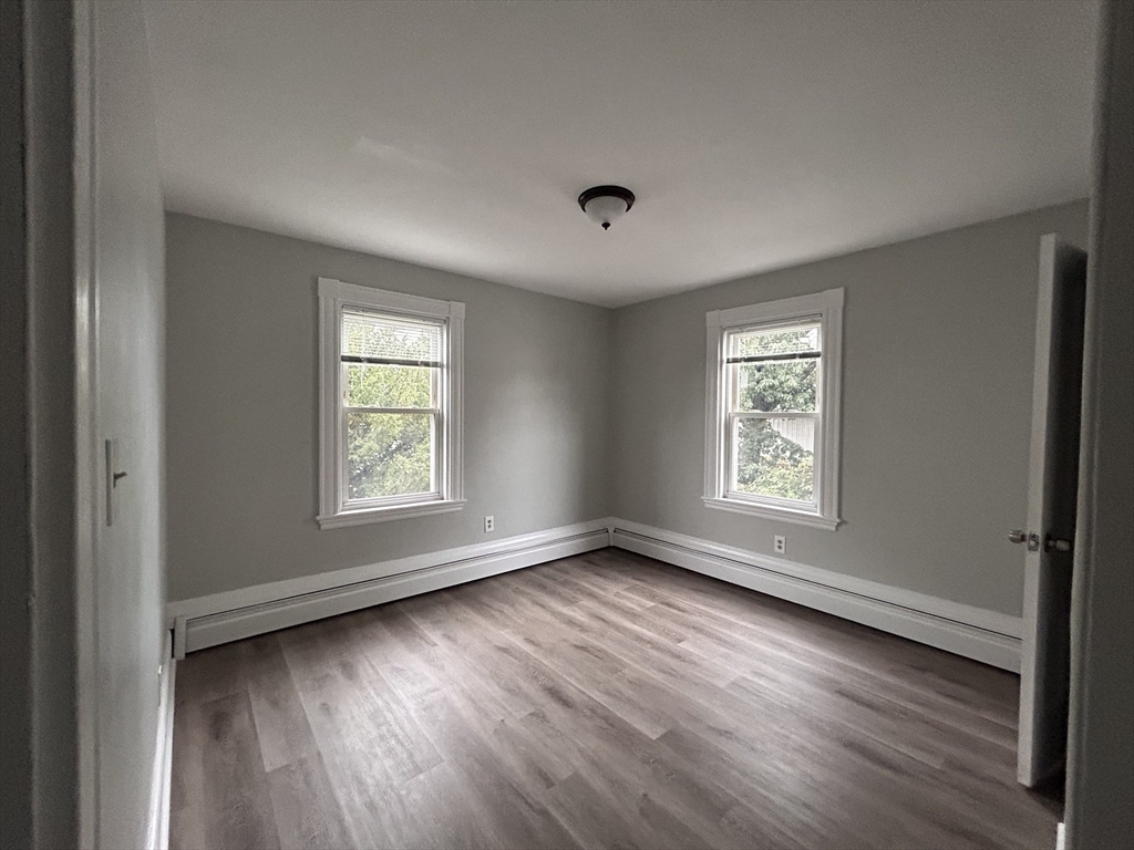 4 bed, 1 bath apartment for rent at 6 Swetts Ct Unit -, Watertown — photo 4 of 15