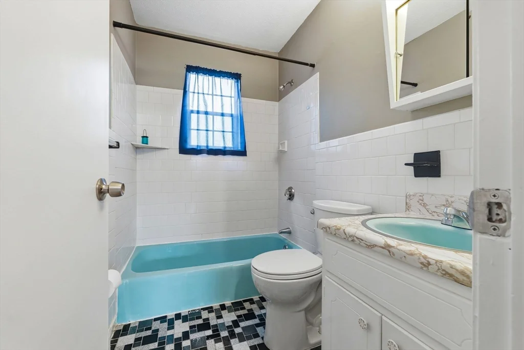 1 bed, 1 bath apartment for rent at 6 Venice St Unit B6, Danvers — photo 17 of 19