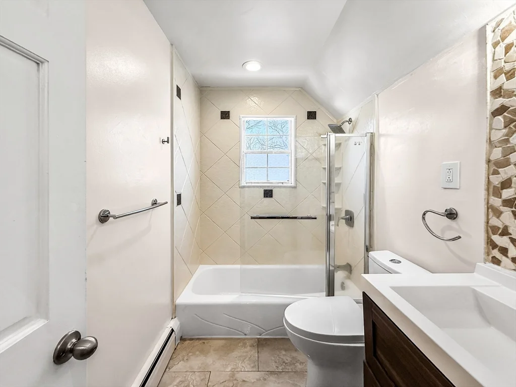 2 bed, 1 bath apartment for rent at 6 Venice Unit B3, Danvers — photo 22 of 31