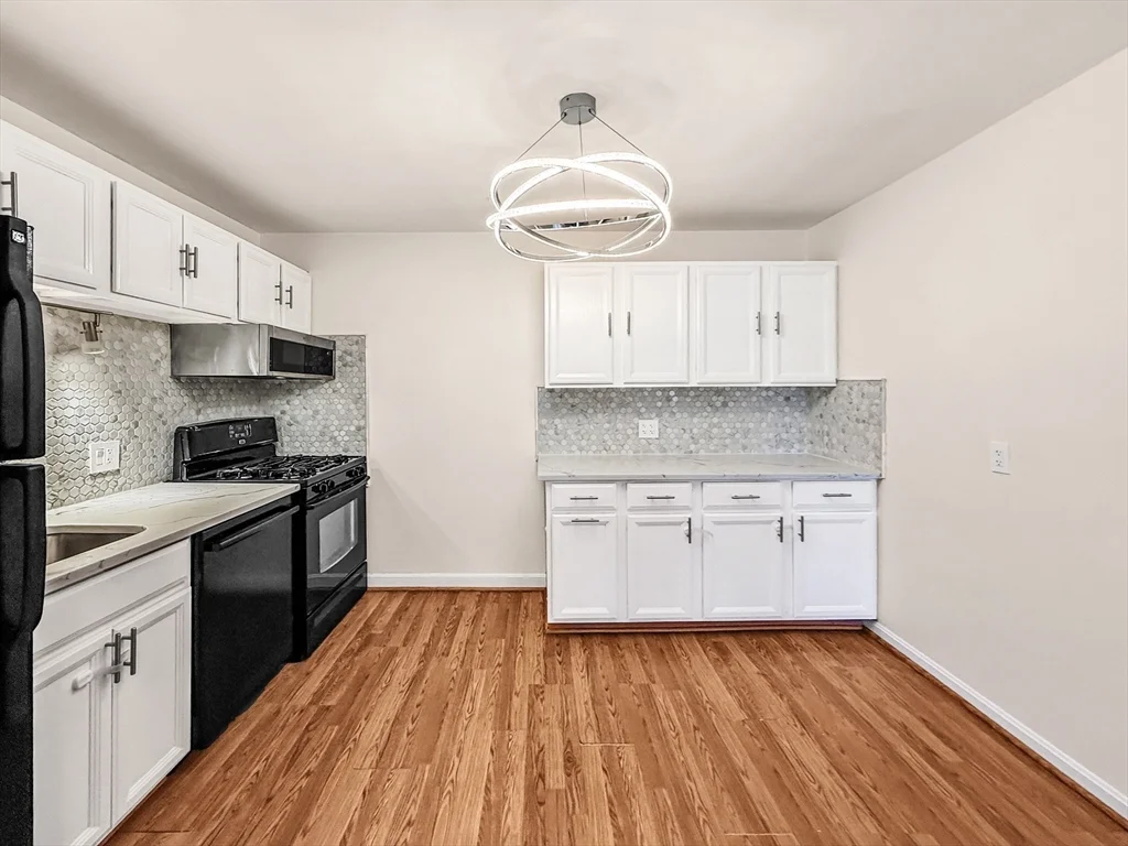 2 bed, 1 bath apartment for rent at 6 Venice Unit B3, Danvers — photo 4 of 31