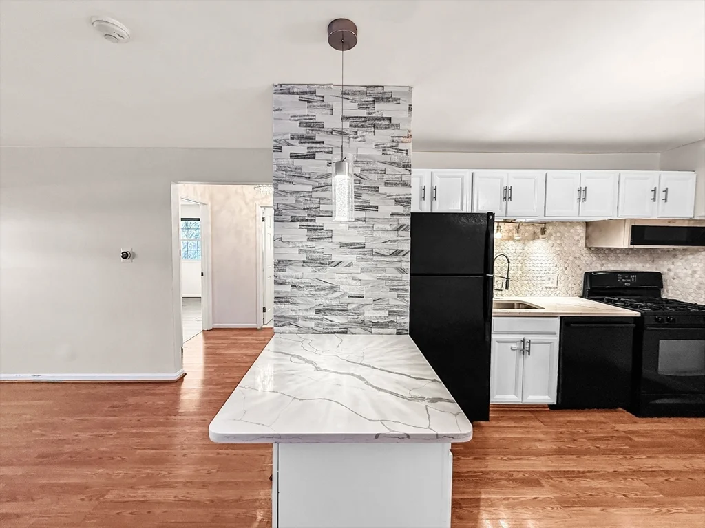 2 bed, 1 bath apartment for rent at 6 Venice Unit B3, Danvers — photo 3 of 31