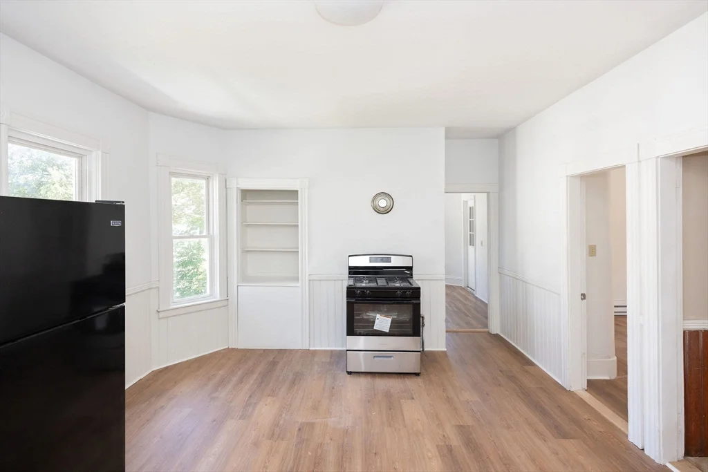 2 bed, 1 bath apartment for rent at 6 Vernon Street Pl Unit 3, Worcester — photo 25 of 31