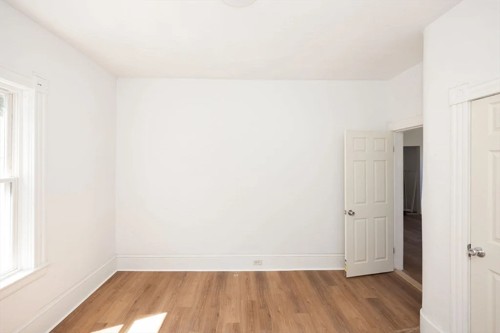 2 bed, 1 bath apartment for rent at 6 Vernon Street Pl Unit 3, Worcester — photo 10 of 31