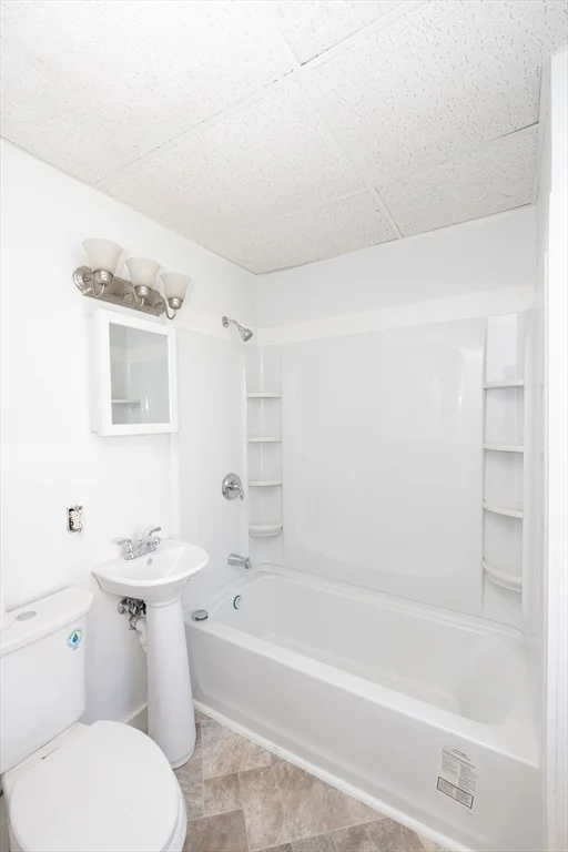 2 bed, 1 bath apartment for rent at 6 Vernon Street Pl Unit 3, Worcester — photo 19 of 31