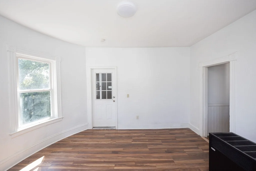 2 bed, 1 bath apartment for rent at 6 Vernon Street Pl Unit 3, Worcester — photo 5 of 31