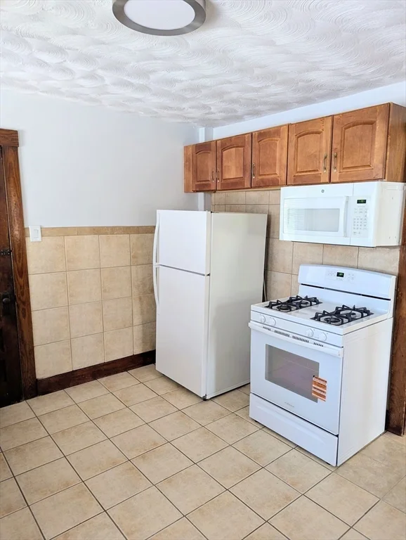 2 bed, 1 bath apartment for rent at 6 Violante St Unit 2, Mattapan — photo 7 of 21