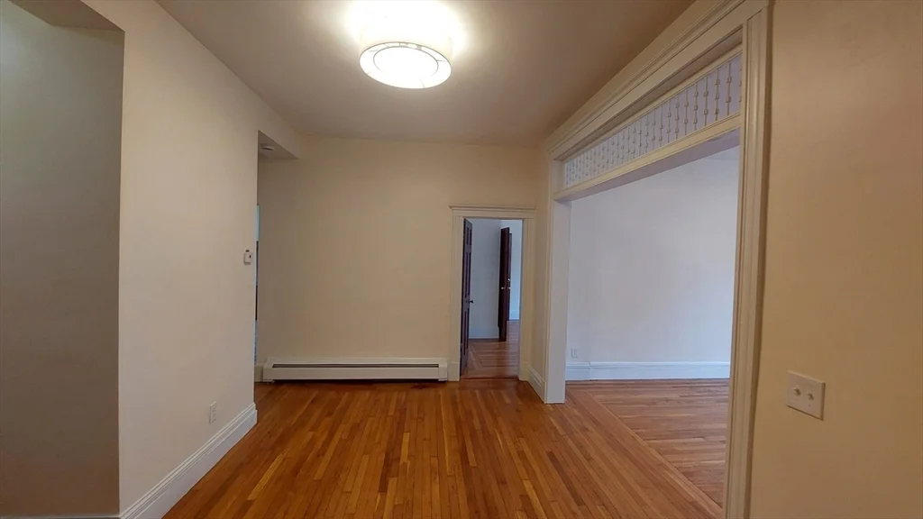 4 bed, 1 bath apartment for rent at 6 Wabeno St Unit 1, Roxbury — photo 7 of 12