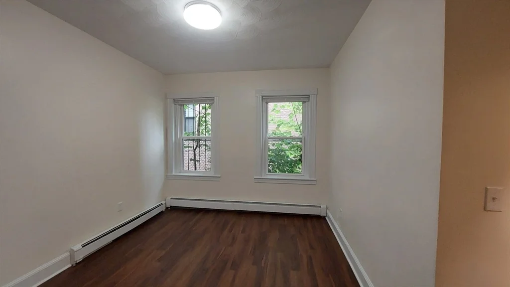 4 bed, 1 bath apartment for rent at 6 Wabeno St Unit 1, Roxbury — photo 9 of 12