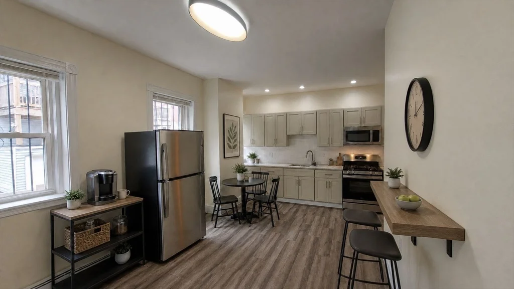 4 bed, 1 bath apartment for rent at 6 Wabeno St Unit 1, Roxbury — photo 3 of 12