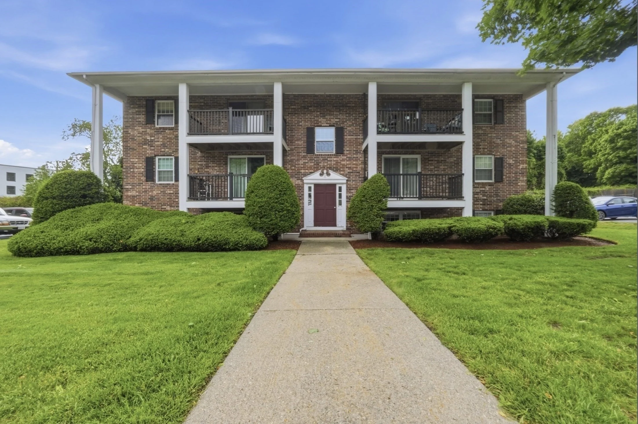 2 bed, 1 bath apartment for rent at 6 Walker Rd Unit 4, North Andover