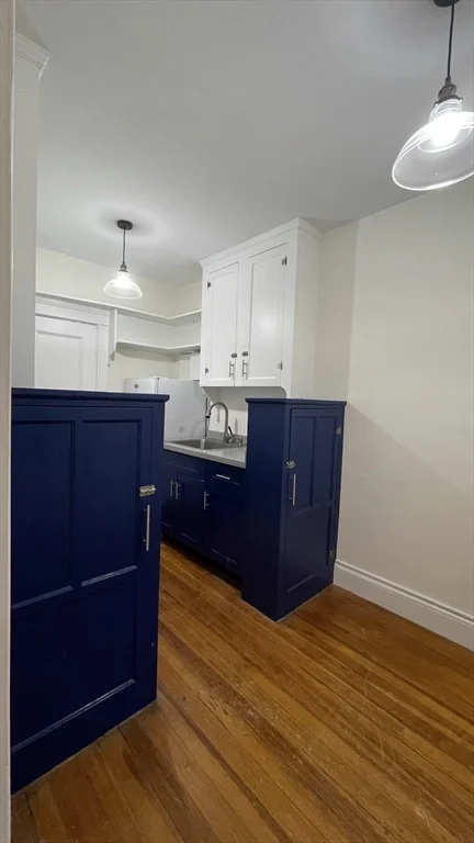 Studio bed, 1 bath apartment for rent at 6 Washington Ave Unit 11, Neighborhood Nine — photo 2 of 19