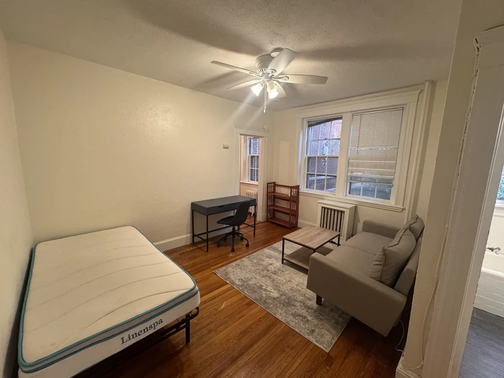 Studio bed, 1 bath apartment for rent at 6 Washington Ave Unit 11, Neighborhood Nine — photo 9 of 19