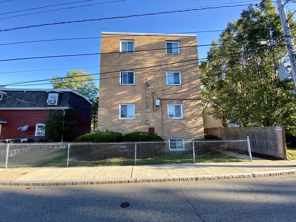 2 bed, 1 bath apartment for rent at 6 Waterloo St Unit 8, Hyde Park — photo 19 of 19