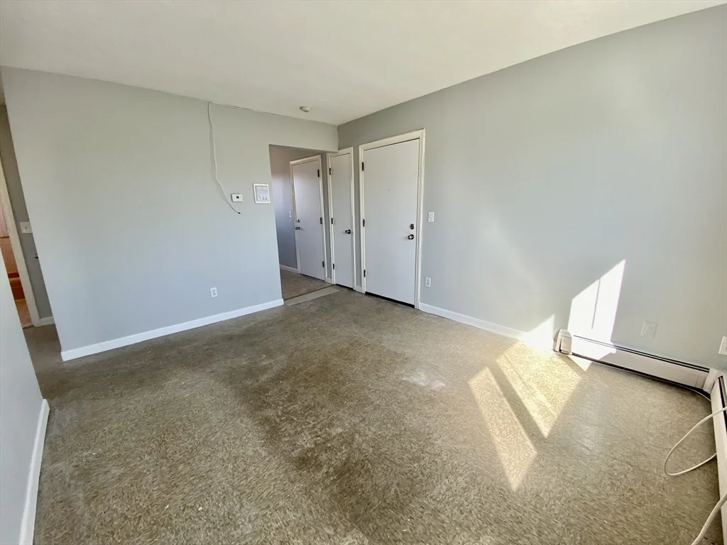 2 bed, 1 bath apartment for rent at 6 Waterloo St Unit 8, Hyde Park — photo 6 of 19