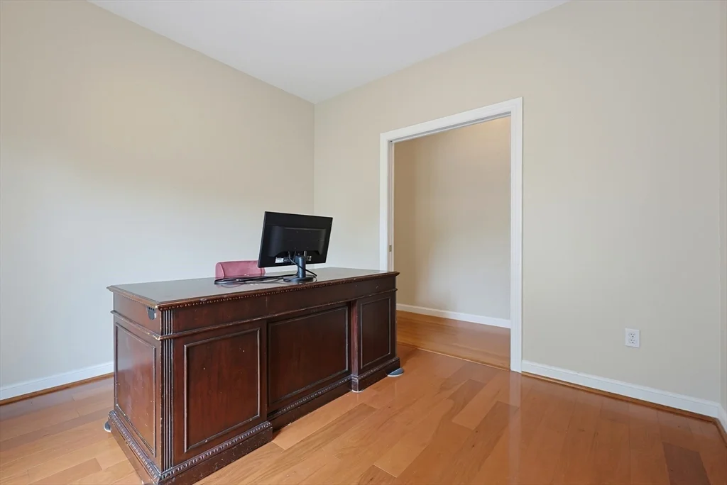 4 bed, 3 bath apartment for rent at 6 Waterville St, Shrewsbury — photo 16 of 33