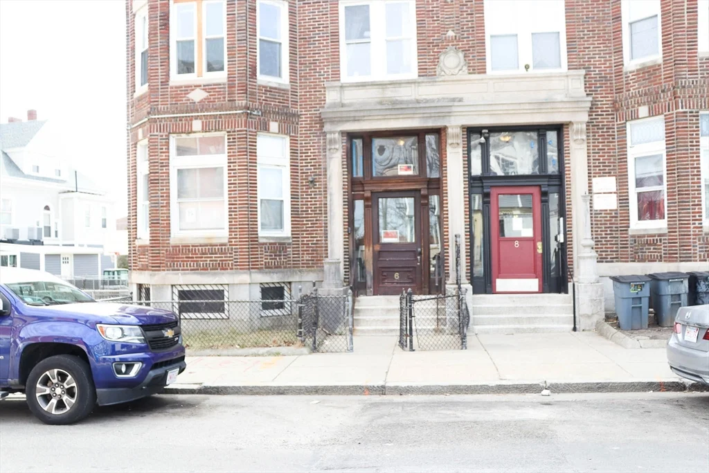 3 bed, 1 bath apartment for rent at 6 Waumbeck Unit 2, Roxbury — photo 18 of 19