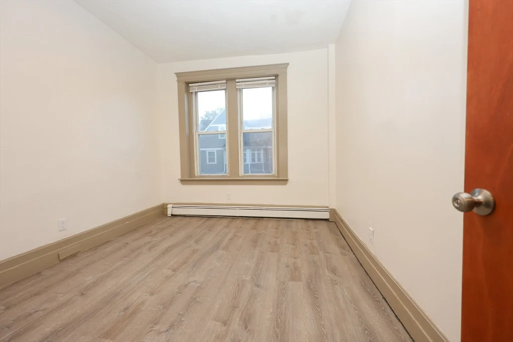 3 bed, 1 bath apartment for rent at 6 Waumbeck Unit 2, Roxbury — photo 13 of 19