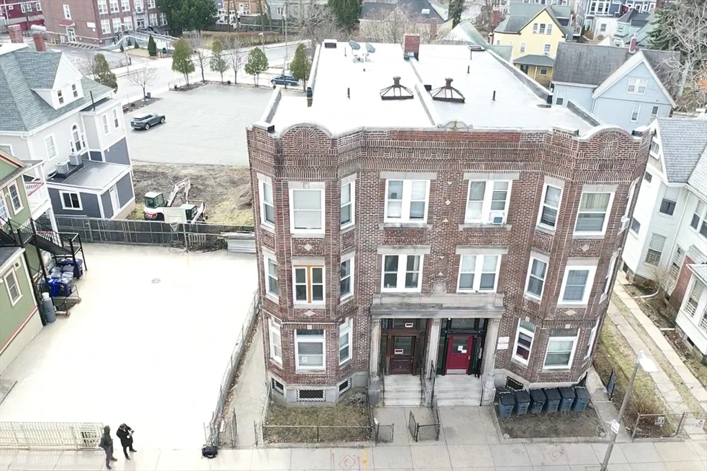 3 bed, 1 bath apartment for rent at 6 Waumbeck Unit 2, Roxbury — photo 19 of 19